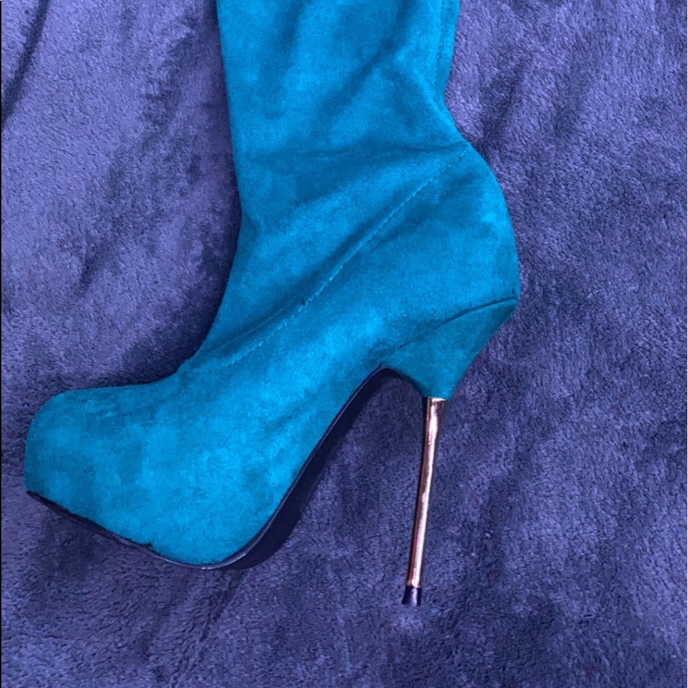 Teal leg boots with gold heel. Size 6.